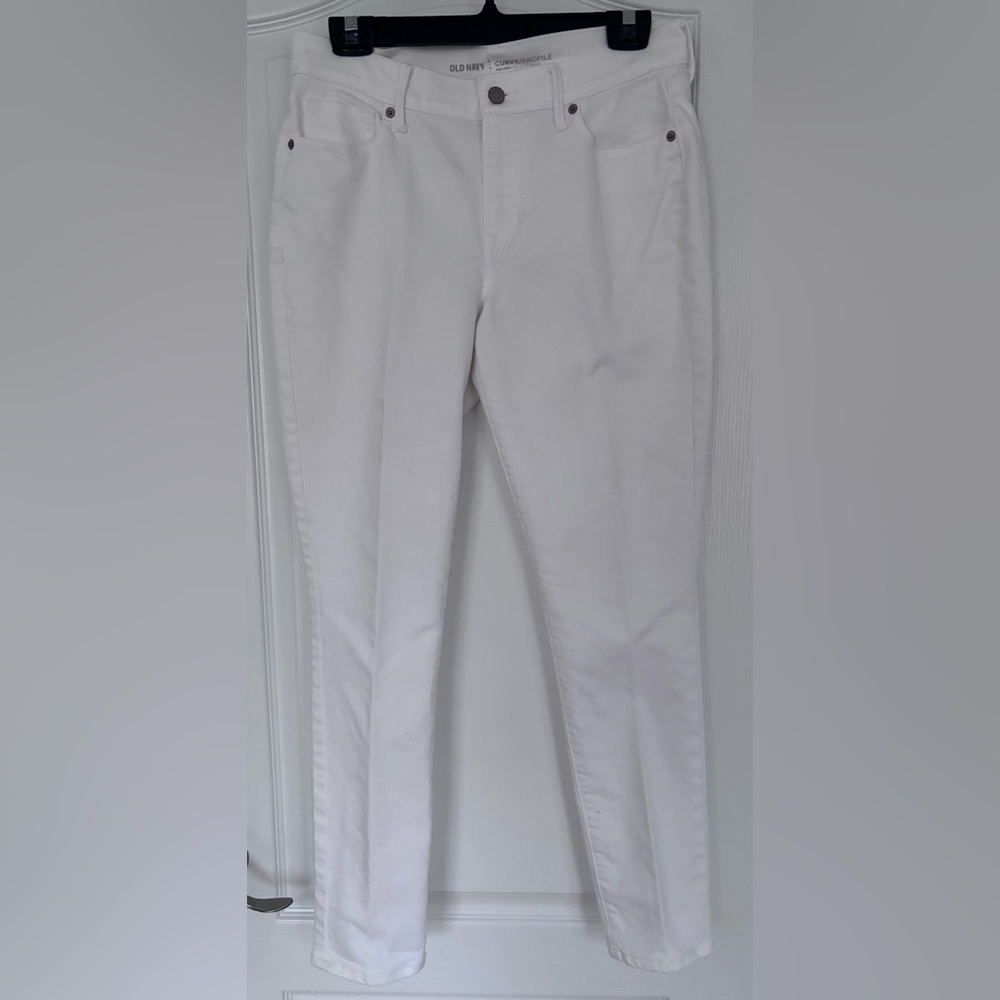 Old Navy White Curvy Fit Jeans Size 8
